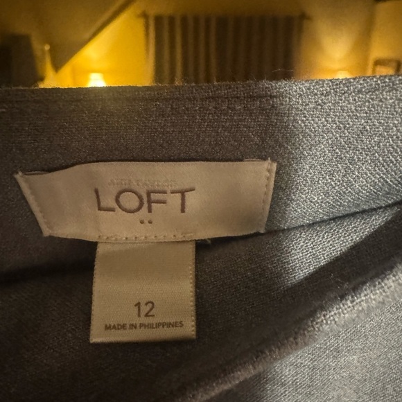 LOFT Light Grey Pencil Skirt - Picture 3 of 3